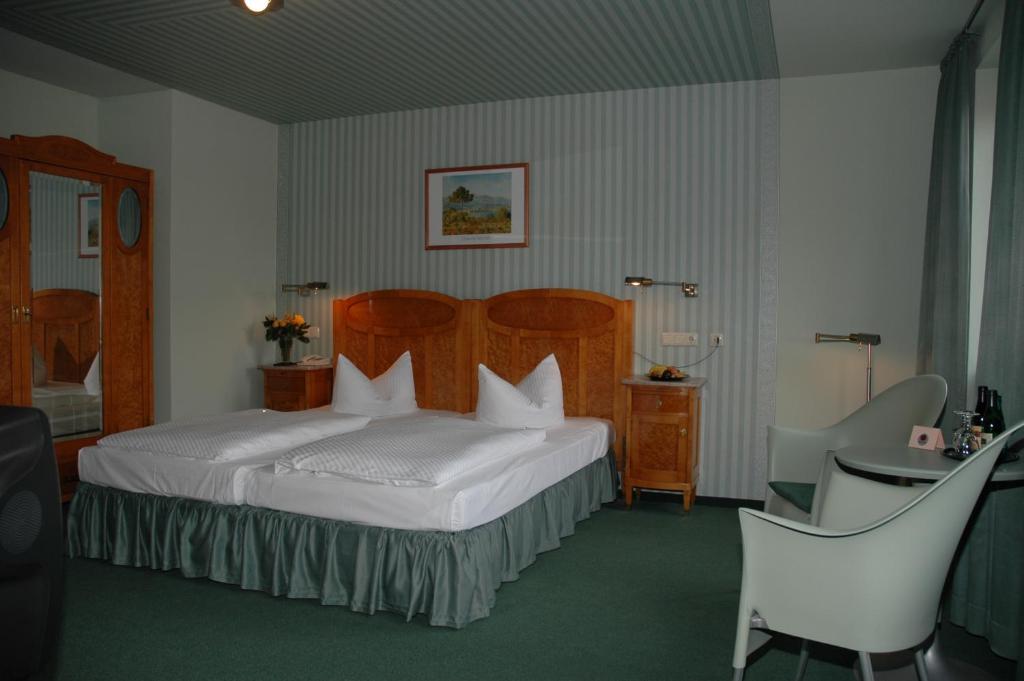 Hotel Goldener Anker 라데보일 외부 사진